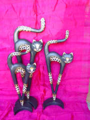 Artisanat, artisanat asiatique, artisanat dAsie, meuble, meuble asiatique, meuble dAsie, cadeau, boutique cadeau, grossiste, vente en gros, chat, Bouddha, Ganesh, statues, statue en bois, objets de dcoration, dcoration, dcoration dintrieur, objets utilitaires, artiste, artisan, Indonsie, Bali, Thalande, Java, Laos, Meuble, table, table basse, armoire, banc, chaise, bibliothque, commode, dressoir, lphant, Shiva, desse, soie tissus, tissage, coton, miroir, luminaire