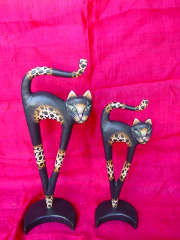 Artisanat, artisanat asiatique, artisanat dAsie, meuble, meuble asiatique, meuble dAsie, cadeau, boutique cadeau, grossiste, vente en gros, chat, Bouddha, Ganesh, statues, statue en bois, objets de dcoration, dcoration, dcoration dintrieur, objets utilitaires, artiste, artisan, Indonsie, Bali, Thalande, Java, Laos, Meuble, table, table basse, armoire, banc, chaise, bibliothque, commode, dressoir, lphant, Shiva, desse, soie tissus, tissage, coton, miroir, luminaire