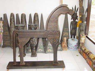 Artisanat, artisanat asiatique, artisanat dAsie, meuble, meuble asiatique, meuble dAsie, cadeau, boutique cadeau, grossiste, vente en gros, chat, Bouddha, Ganesh, statues, statue en bois, objets de dcoration, dcoration, dcoration dintrieur, objets utilitaires, artiste, artisan, Indonsie, Bali, Thalande, Java, Laos, Meuble, table, table basse, armoire, banc, chaise, bibliothque, commode, dressoir, lphant, Shiva, desse, soie tissus, tissage, coton, miroir, luminaire