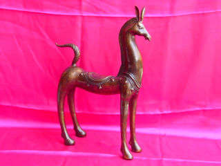 Artisanat, artisanat asiatique, artisanat dAsie, meuble, meuble asiatique, meuble dAsie, cadeau, boutique cadeau, grossiste, vente en gros, chat, Bouddha, Ganesh, statues, statue en bois, objets de dcoration, dcoration, dcoration dintrieur, objets utilitaires, artiste, artisan, Indonsie, Bali, Thalande, Java, Laos, Meuble, table, table basse, armoire, banc, chaise, bibliothque, commode, dressoir, lphant, Shiva, desse, soie tissus, tissage, coton, miroir, luminaire