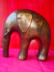 Artisanat, artisanat asiatique, artisanat dAsie, meuble, meuble asiatique, meuble dAsie, cadeau, boutique cadeau, grossiste, vente en gros, chat, Bouddha, Ganesh, statues, statue en bois, objets de dcoration, dcoration, dcoration dintrieur, objets utilitaires, artiste, artisan, Indonsie, Bali, Thalande, Java, Laos, Meuble, table, table basse, armoire, banc, chaise, bibliothque, commode, dressoir, lphant, Shiva, desse, soie tissus, tissage, coton, miroir, luminaire