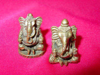 Artisanat, artisanat asiatique, artisanat dAsie, meuble, meuble asiatique, meuble dAsie, cadeau, boutique cadeau, grossiste, vente en gros, chat, Bouddha, Ganesh, statues, statue en bois, objets de dcoration, dcoration, dcoration dintrieur, objets utilitaires, artiste, artisan, Indonsie, Bali, Thalande, Java, Laos, Meuble, table, table basse, armoire, banc, chaise, bibliothque, commode, dressoir, lphant, Shiva, desse, soie tissus, tissage, coton, miroir, luminaire