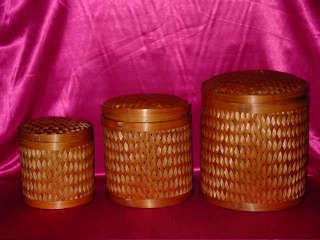 Artisanat, artisanat asiatique, artisanat dAsie, meuble, meuble asiatique, meuble dAsie, cadeau, boutique cadeau, grossiste, vente en gros, chat, Bouddha, Ganesh, statues, statue en bois, objets de dcoration, dcoration, dcoration dintrieur, objets utilitaires, artiste, artisan, Indonsie, Bali, Thalande, Java, Laos, Meuble, table, table basse, armoire, banc, chaise, bibliothque, commode, dressoir, lphant, Shiva, desse, soie tissus, tissage, coton, miroir, luminaire