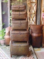 Artisanat, artisanat asiatique, artisanat dAsie, meuble, meuble asiatique, meuble dAsie, cadeau, boutique cadeau, grossiste, vente en gros, chat, Bouddha, Ganesh, statues, statue en bois, objets de dcoration, dcoration, dcoration dintrieur, objets utilitaires, artiste, artisan, Indonsie, Bali, Thalande, Java, Laos, Meuble, table, table basse, armoire, banc, chaise, bibliothque, commode, dressoir, lphant, Shiva, desse, soie tissus, tissage, coton, miroir, luminaire