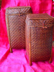 Artisanat, artisanat asiatique, artisanat dAsie, meuble, meuble asiatique, meuble dAsie, cadeau, boutique cadeau, grossiste, vente en gros, chat, Bouddha, Ganesh, statues, statue en bois, objets de dcoration, dcoration, dcoration dintrieur, objets utilitaires, artiste, artisan, Indonsie, Bali, Thalande, Java, Laos, Meuble, table, table basse, armoire, banc, chaise, bibliothque, commode, dressoir, lphant, Shiva, desse, soie tissus, tissage, coton, miroir, luminaire
