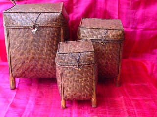 Artisanat, artisanat asiatique, artisanat dAsie, meuble, meuble asiatique, meuble dAsie, cadeau, boutique cadeau, grossiste, vente en gros, chat, Bouddha, Ganesh, statues, statue en bois, objets de dcoration, dcoration, dcoration dintrieur, objets utilitaires, artiste, artisan, Indonsie, Bali, Thalande, Java, Laos, Meuble, table, table basse, armoire, banc, chaise, bibliothque, commode, dressoir, lphant, Shiva, desse, soie tissus, tissage, coton, miroir, luminaire