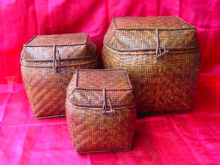 Artisanat, artisanat asiatique, artisanat dAsie, meuble, meuble asiatique, meuble dAsie, cadeau, boutique cadeau, grossiste, vente en gros, chat, Bouddha, Ganesh, statues, statue en bois, objets de dcoration, dcoration, dcoration dintrieur, objets utilitaires, artiste, artisan, Indonsie, Bali, Thalande, Java, Laos, Meuble, table, table basse, armoire, banc, chaise, bibliothque, commode, dressoir, lphant, Shiva, desse, soie tissus, tissage, coton, miroir, luminaire