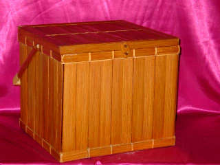 Artisanat, artisanat asiatique, artisanat dAsie, meuble, meuble asiatique, meuble dAsie, cadeau, boutique cadeau, grossiste, vente en gros, chat, Bouddha, Ganesh, statues, statue en bois, objets de dcoration, dcoration, dcoration dintrieur, objets utilitaires, artiste, artisan, Indonsie, Bali, Thalande, Java, Laos, Meuble, table, table basse, armoire, banc, chaise, bibliothque, commode, dressoir, lphant, Shiva, desse, soie tissus, tissage, coton, miroir, luminaire