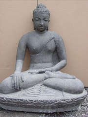 Artisanat, artisanat asiatique, artisanat dAsie, meuble, meuble asiatique, meuble dAsie, cadeau, boutique cadeau, grossiste, vente en gros, chat, Bouddha, Ganesh, statues, statue en bois, objets de dcoration, dcoration, dcoration dintrieur, objets utilitaires, artiste, artisan, Indonsie, Bali, Thalande, Java, Laos, Meuble, table, table basse, armoire, banc, chaise, bibliothque, commode, dressoir, lphant, Shiva, desse, soie tissus, tissage, coton, miroir, luminaire